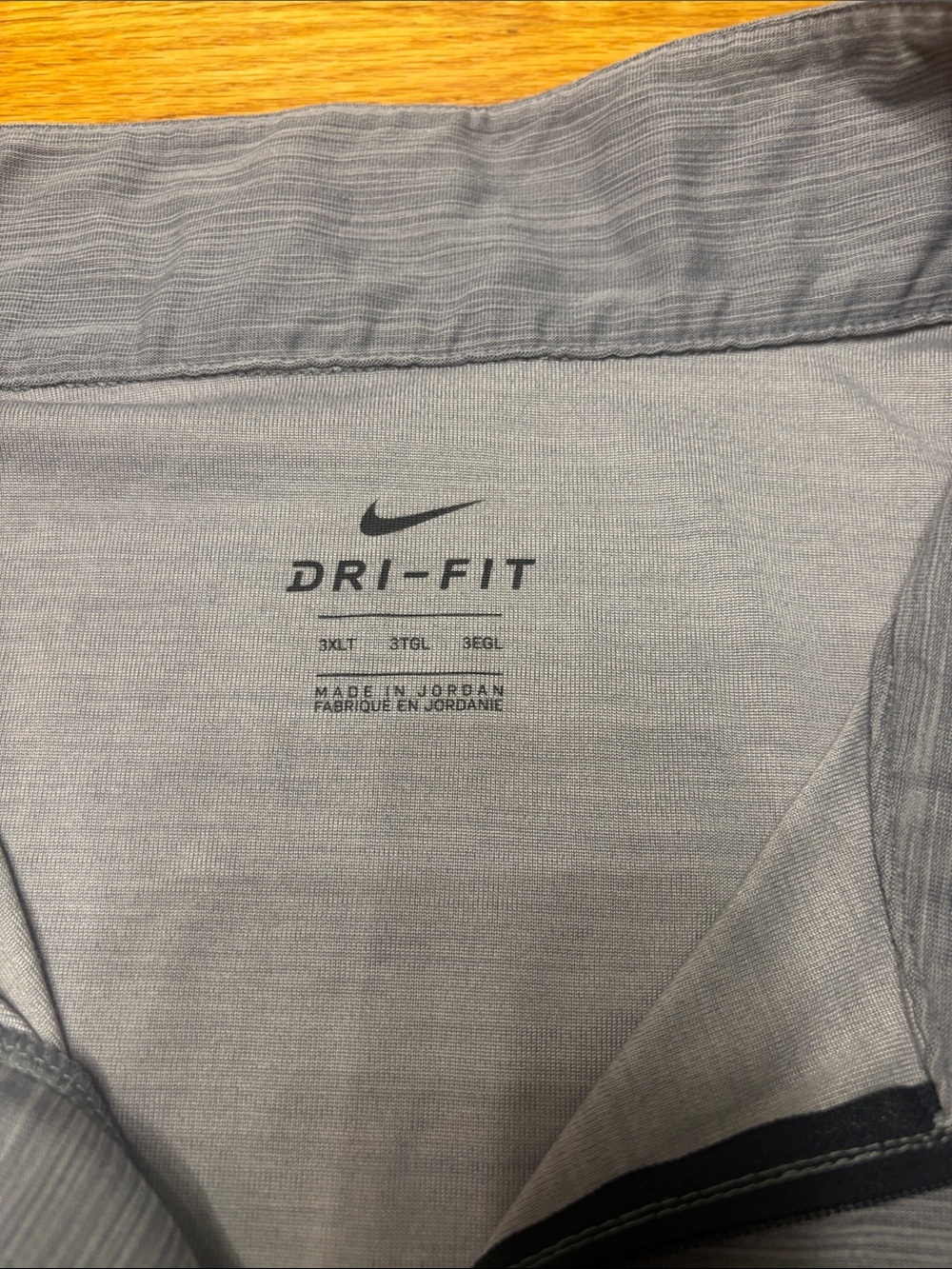 Nike Men’s 3XL Heather Gray Quarter-Zip Pullover - Picture 7 of 7
